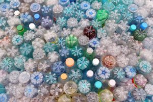 <p>In 2015, 70% of global plastic waste&nbsp;and 37% of waste paper was shipped to China&nbsp;(Image:&nbsp;sebasnoo)</p>