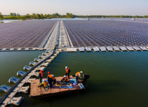 The world’s largest array of floating solar panels in China’s Anhui province (Image: Alamy)