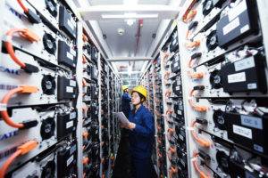 A mobile energy storage device in Hangzhou, Zhejiang province. National agencies recently said that a pricing mechanism for the installed capacity of grid-side storage would encourage such facilities to operate on the electricity market. (Image: Long Wei / Alamy)