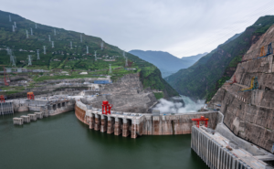 <p>白鹤滩水电站位于四川和云南交界处，装机容量仅次于三峡水电站。截至2021年底，四川总电力装机容量1.14亿千瓦，其中水电占比77.39%。图片来源：Cao Mengyao / Alamy</p>